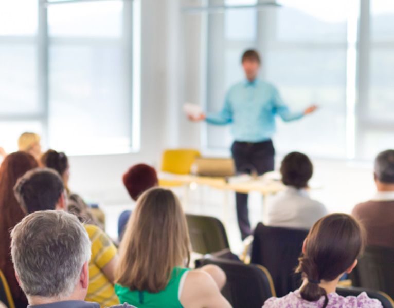 Prise de parole en public avec aisance et confiance en soi A2COM FORMATION Rennes Nantes